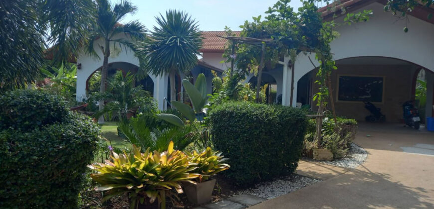 3-Bed Pool Villa For Rent Sam Roi Yot