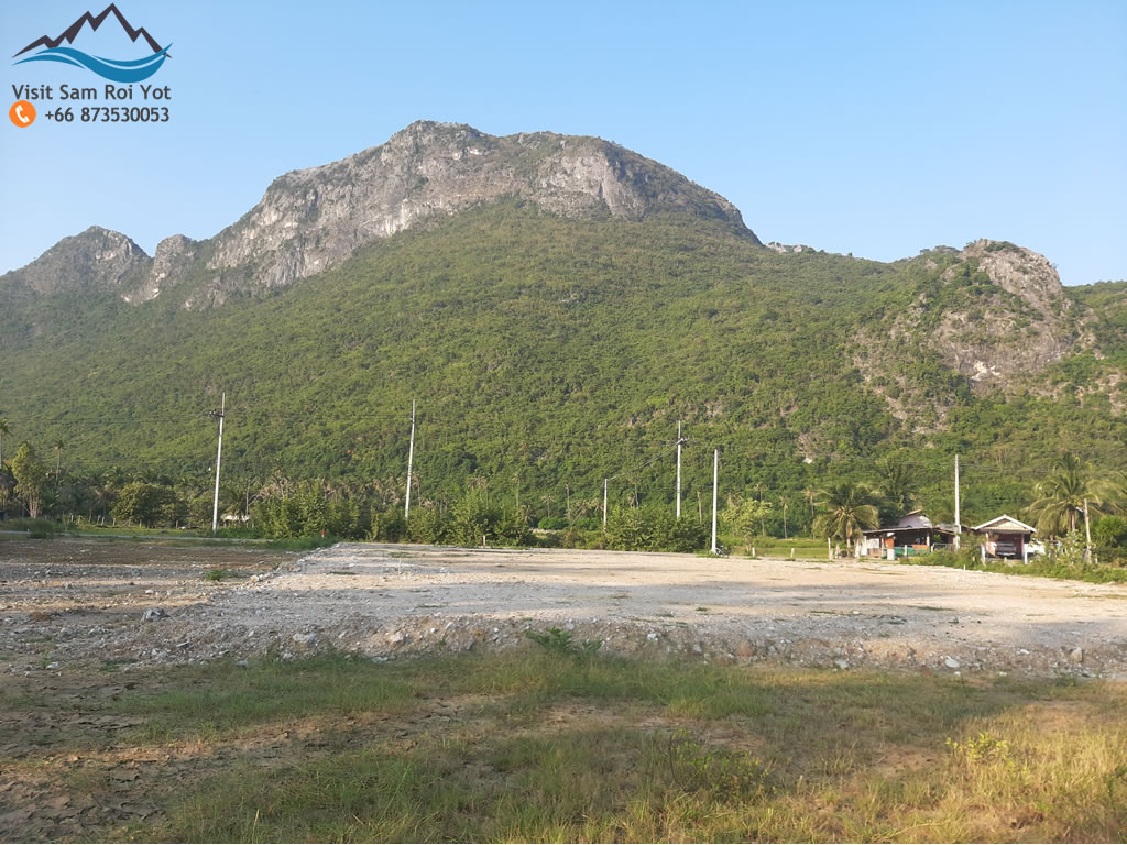 Land with Stunning Mountain Views in Sam Roi Yot